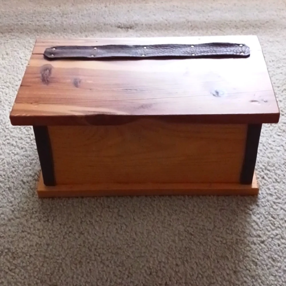 Vintage Handcrafted Small Jewelry Box/Chest
